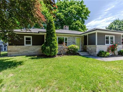 18 Hattie Ave, Smithfield, RI, 02828
