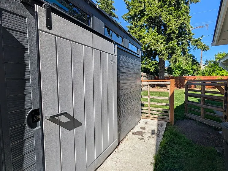 3806 Pineneedle Dr NE — Photo 13