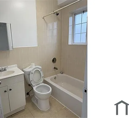 3 bed, $3,300 — Photo 4