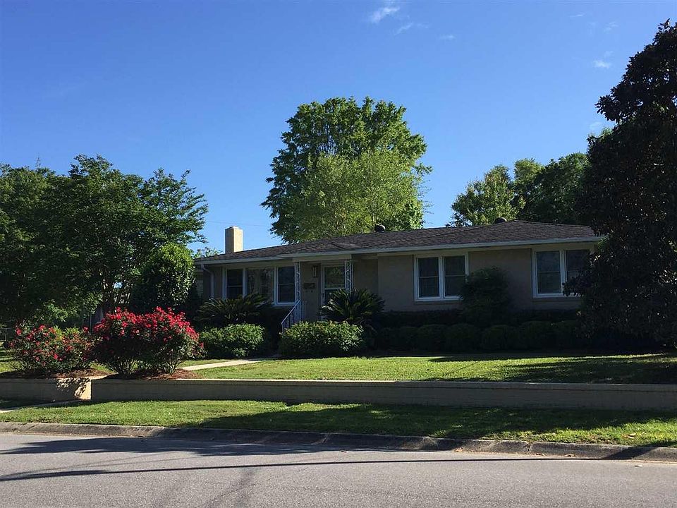 1st image of 2805 Magnolia Ave