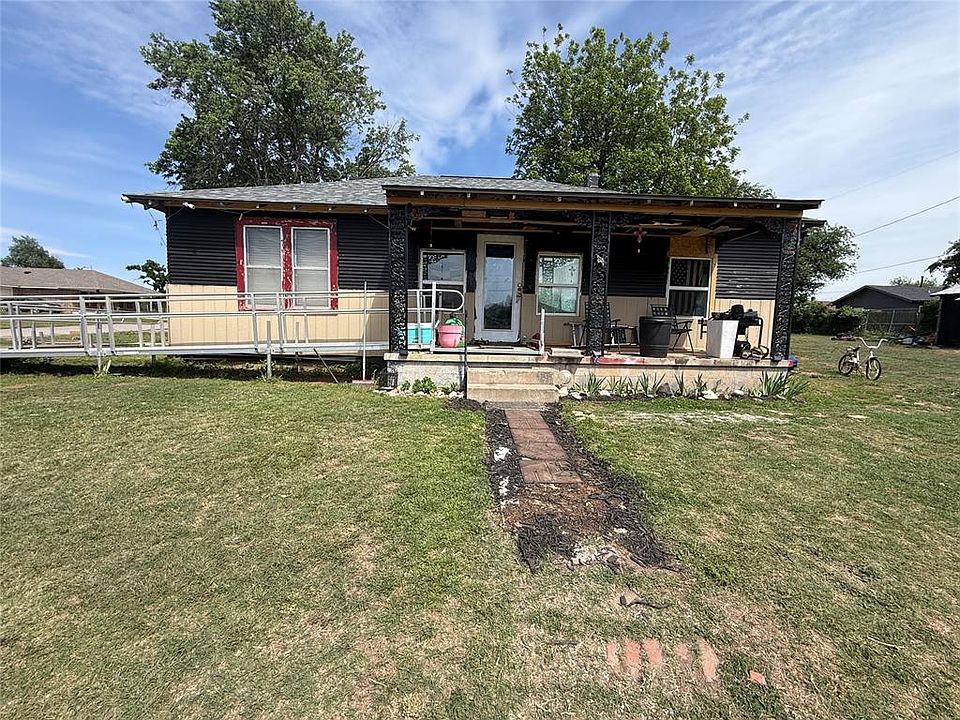 1st image of 619 W Clarke St