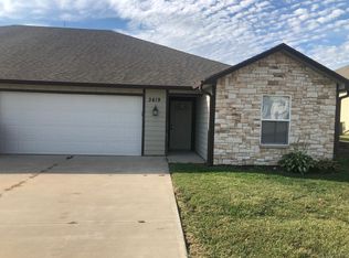 3419 NW 49th St, Topeka, KS 66618