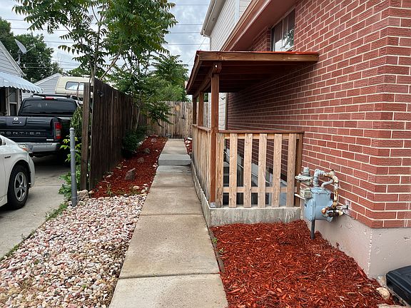 3rd image of 2020 S Fox St #C