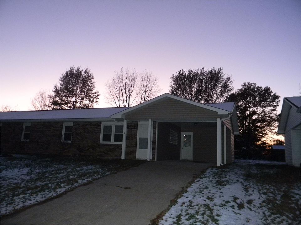 2nd image of 209 Alpine Dr #B