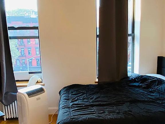 5th image of 63 Carmine St APT 3D