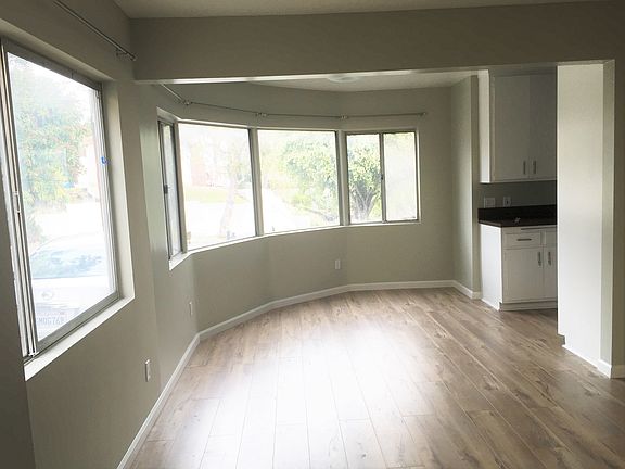 2nd image of 240 E Ivy Ave APT 2