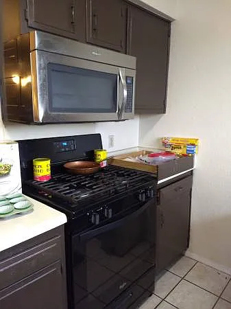 3 bed, 1361 sqft, $1,950 — Photo 3