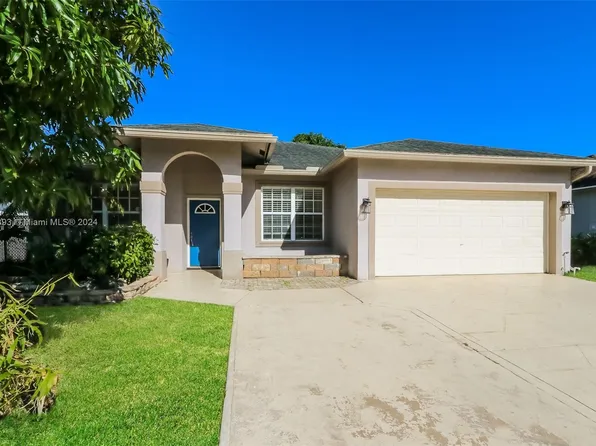 1017 Cape Cod Ter, Greenacres, FL 33413