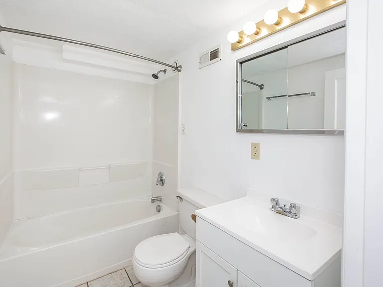 2134 S 13th St W — Photo 18