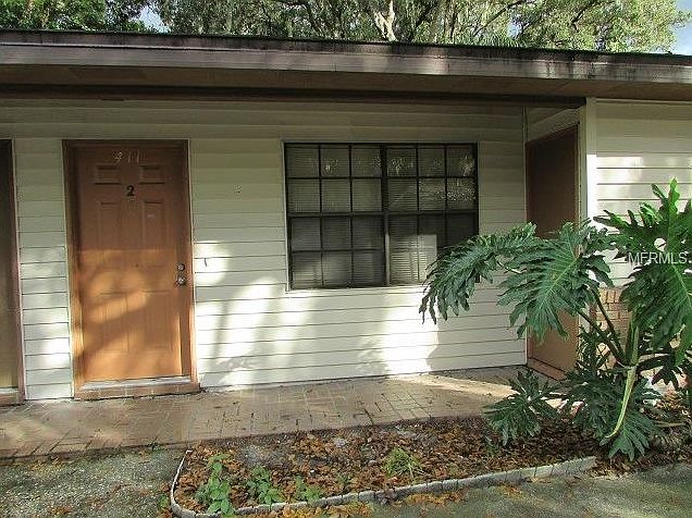 1st image of 411 Garden Dr APT 2