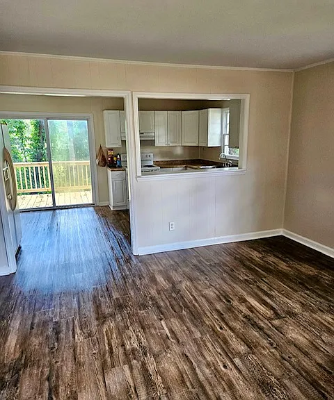 2630 Cherry Cir — Photo 3
