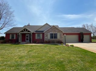 14654 N Horseshoe Bnd, Middlebury, IN 46540
