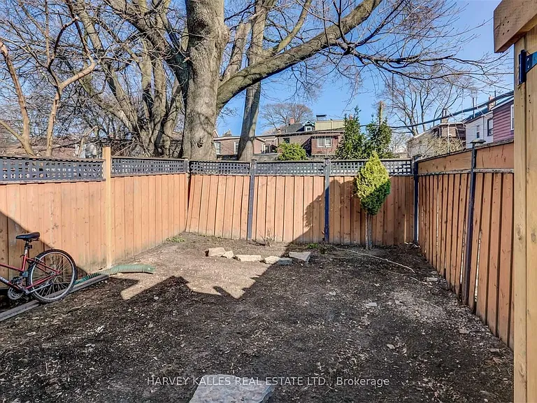 58 Sandford Ave — Photo 24