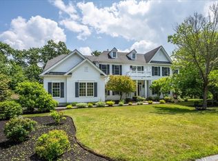 12 Valley View Dr, North Grafton, MA 01536