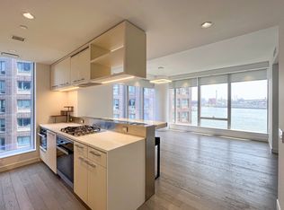 252 South St #9E, New York, NY 10002