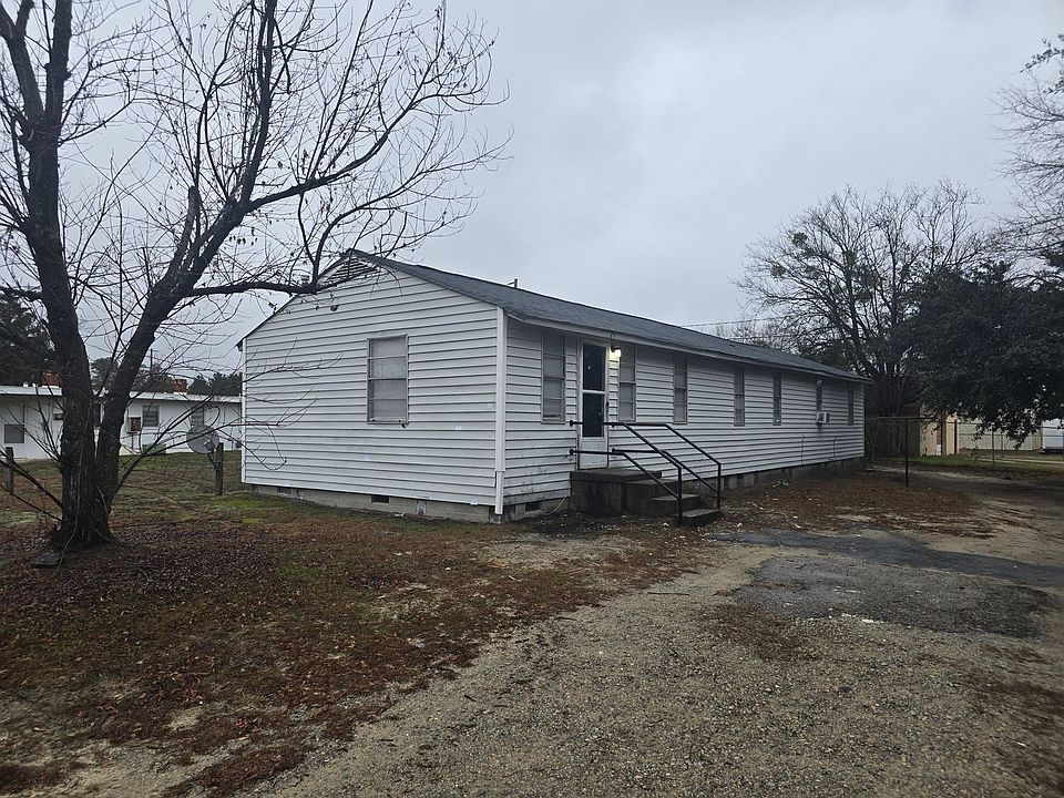 1st image of 69 Lexington Dr E #1