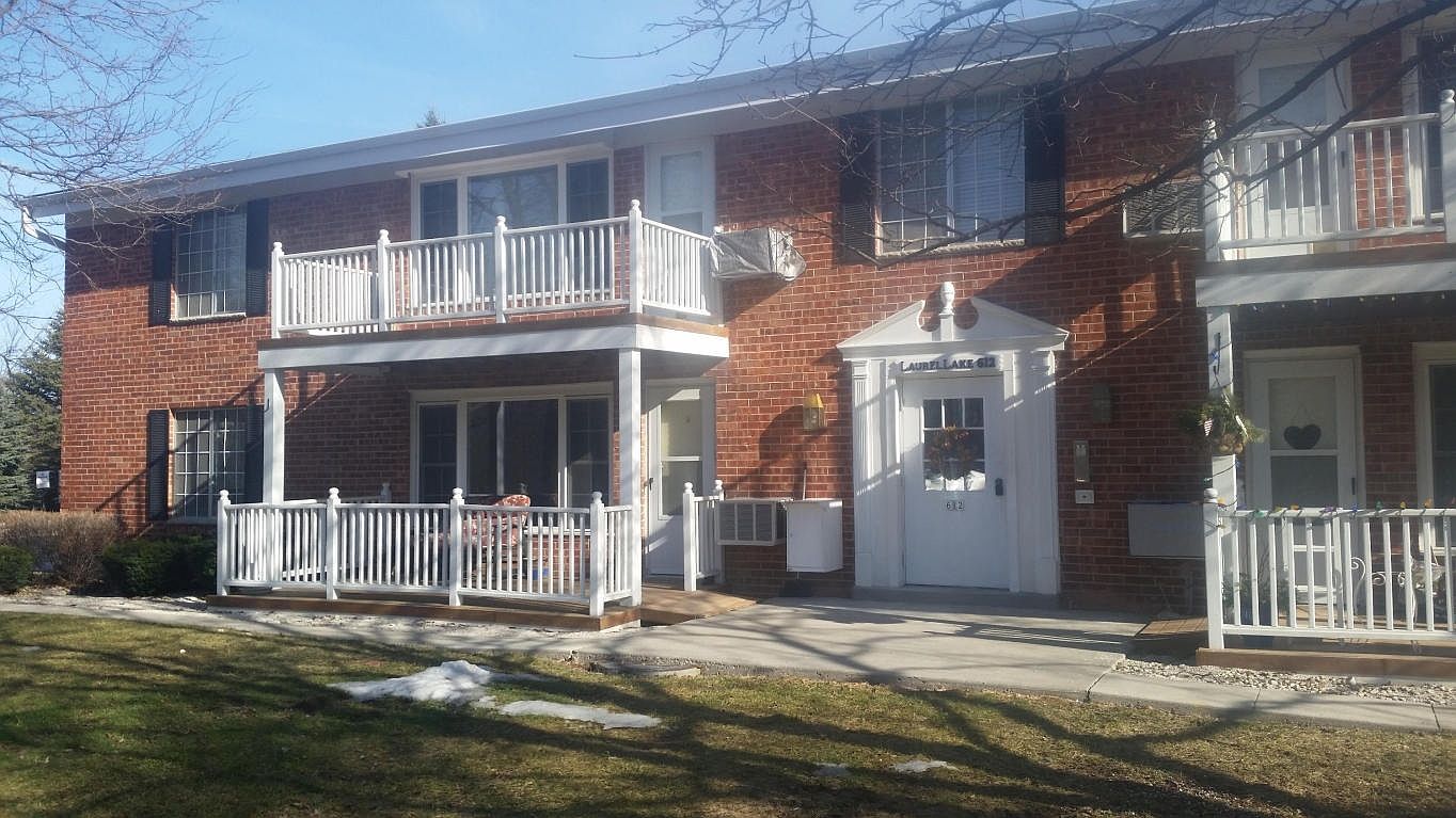 612 Laurel Lake Rd, Thiensville, WI 53092 Zillow