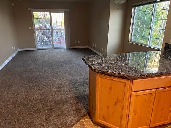 3rd image of 196 E Spencer Peak Way Unit D5