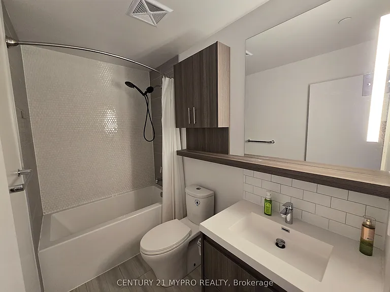 150 Fairview Mall Dr #802 — Photo 18