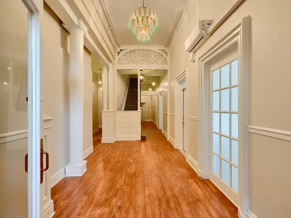 801 N Charles St, Baltimore, MD