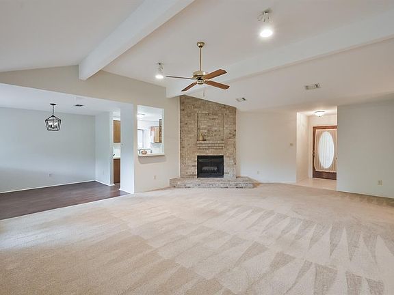 5th image of 6412 Woodbeach Dr