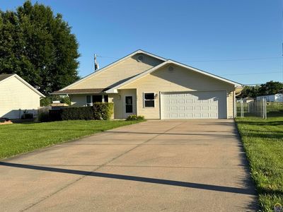 1901 E 6th Ave, Emporia, KS, 66801