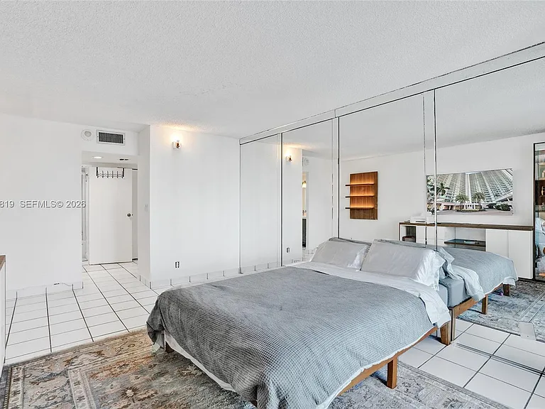 100 Bayview Dr #401 — Photo 19