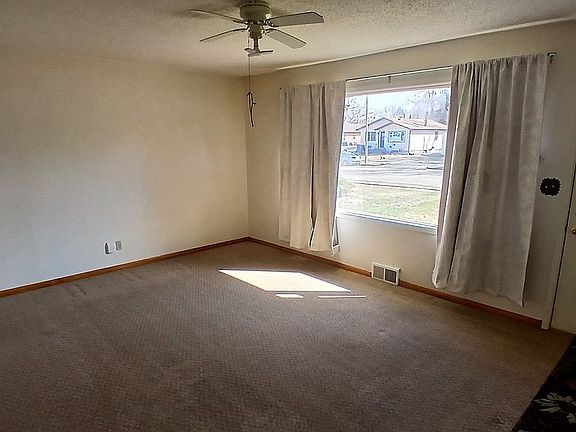 family room living room.
