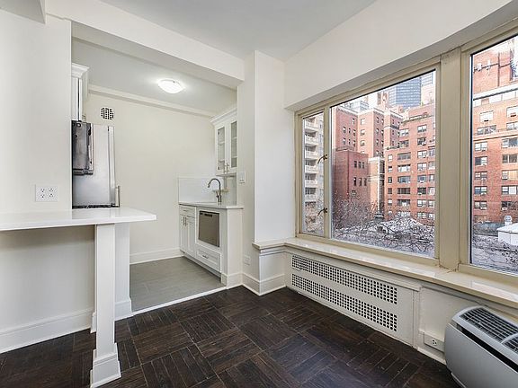 3rd image of 36 E 36th St APT 12D