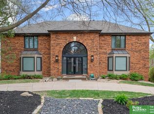 11211 William Plz, Omaha, NE 68144