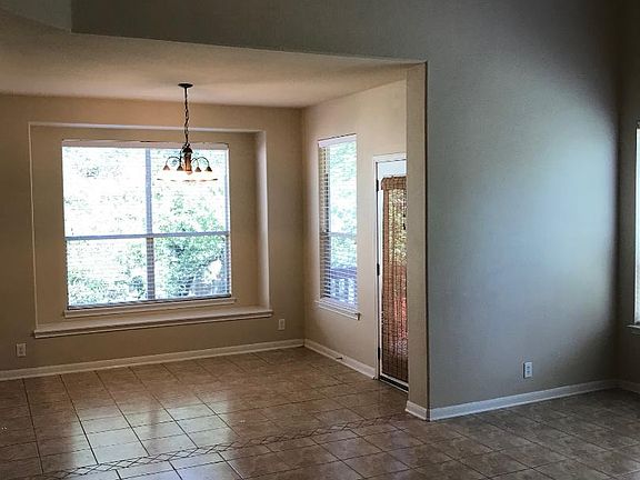 2nd image of 3206 Briscoe Trl