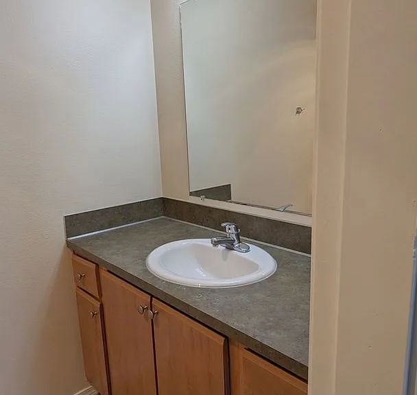 Wellesley Park Apartments — Photo 87