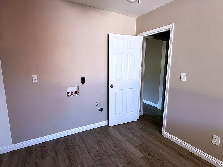 1542 Ricardo St #A — Photo 32