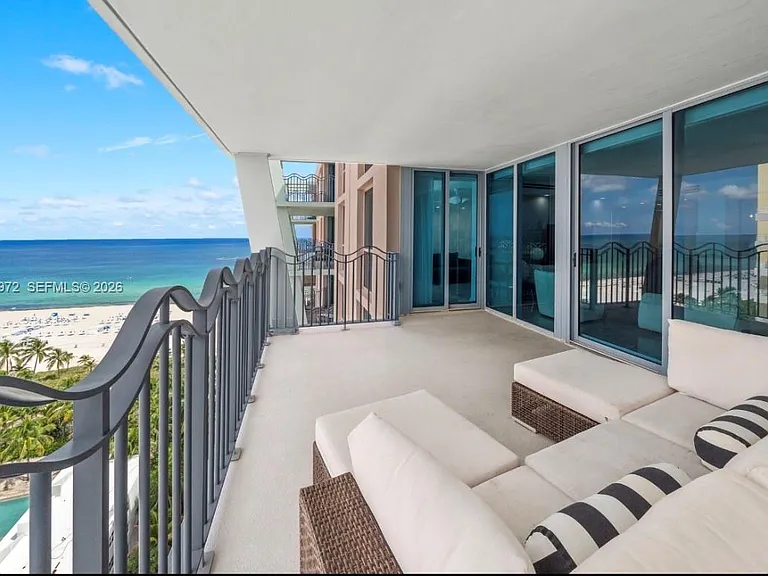 1500 Ocean Dr #5-unit UPH — Photo 2