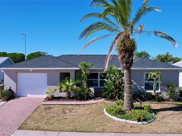 1029 Fuchsia Dr, Holiday, FL 34691