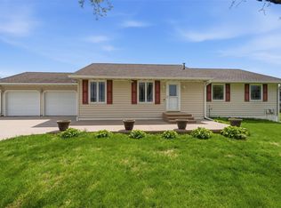 1822 Somerset Dr, Marion, IA 52302