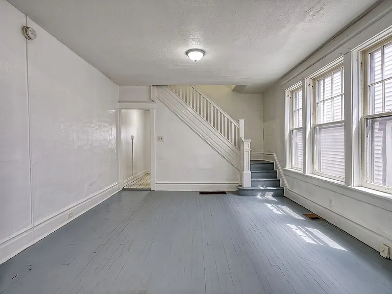 339 Emerald St — Photo 7