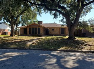 8207 Dover St, Houston, TX 77061