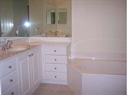 5th image of 3035 Marengo Ct APT 202