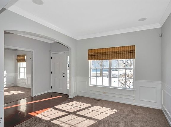 2nd image of 2337 Mayfield Dr