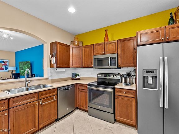 2nd image of 3325 Dandolo Cir