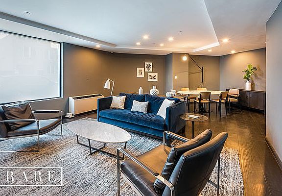 5th image of 385 Union Ave Ph I
