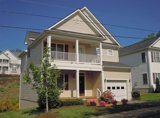 909 Raymond Rd, Charlottesville, VA 22902