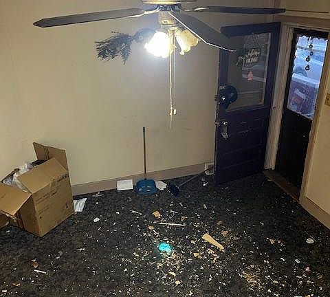 5th image of 6637 Vandike St