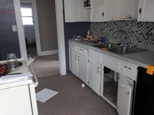5th image of 2117 E C St