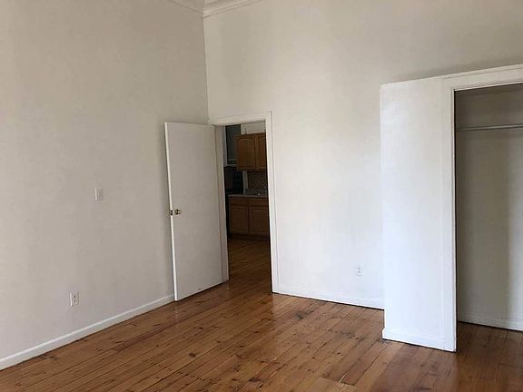 4th image of 737 Dekalb Ave APT 2F