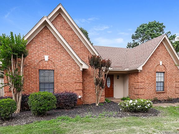 2nd image of 8266 Crimson Creek Dr