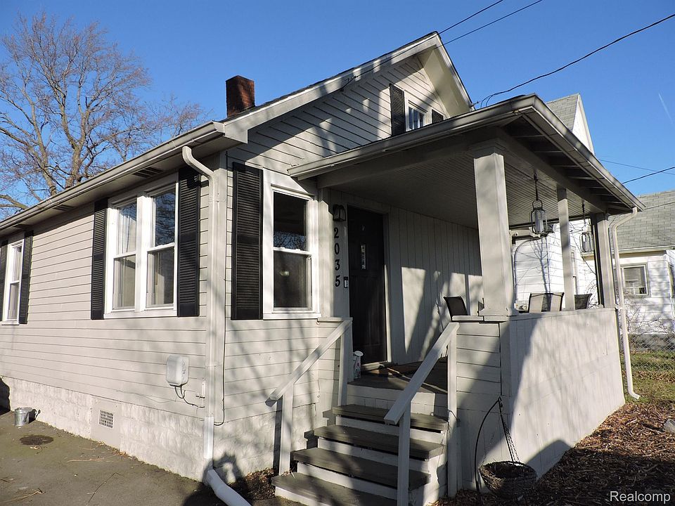 1st image of 2035 E Scottwood Ave