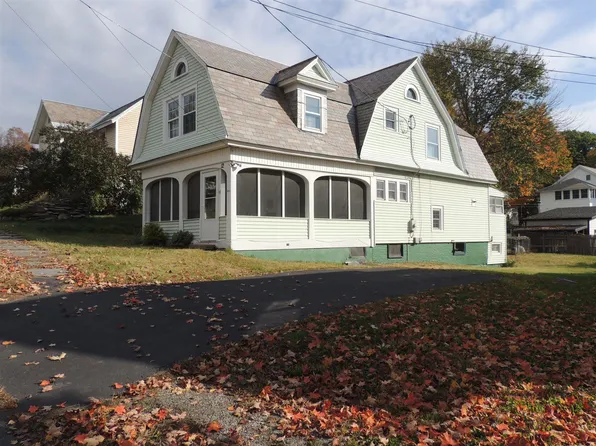 12 Pine St, Granville, NY 12832