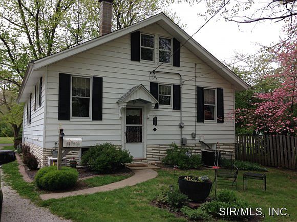 2nd image of 1018 Longfellow Ave